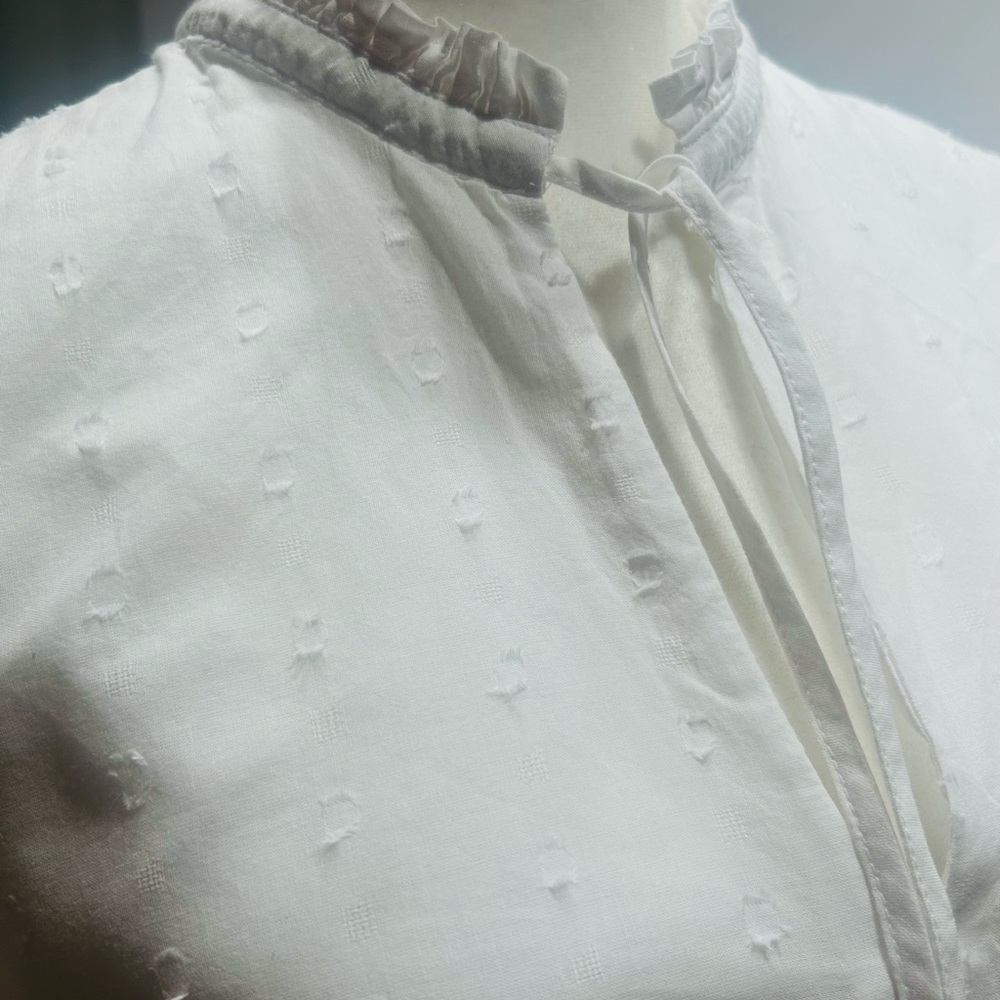 Etcetera White Dotted Swiss Tunic Tie Neck Gathered Cuffs Sz M NWT - Picture 15 of 15